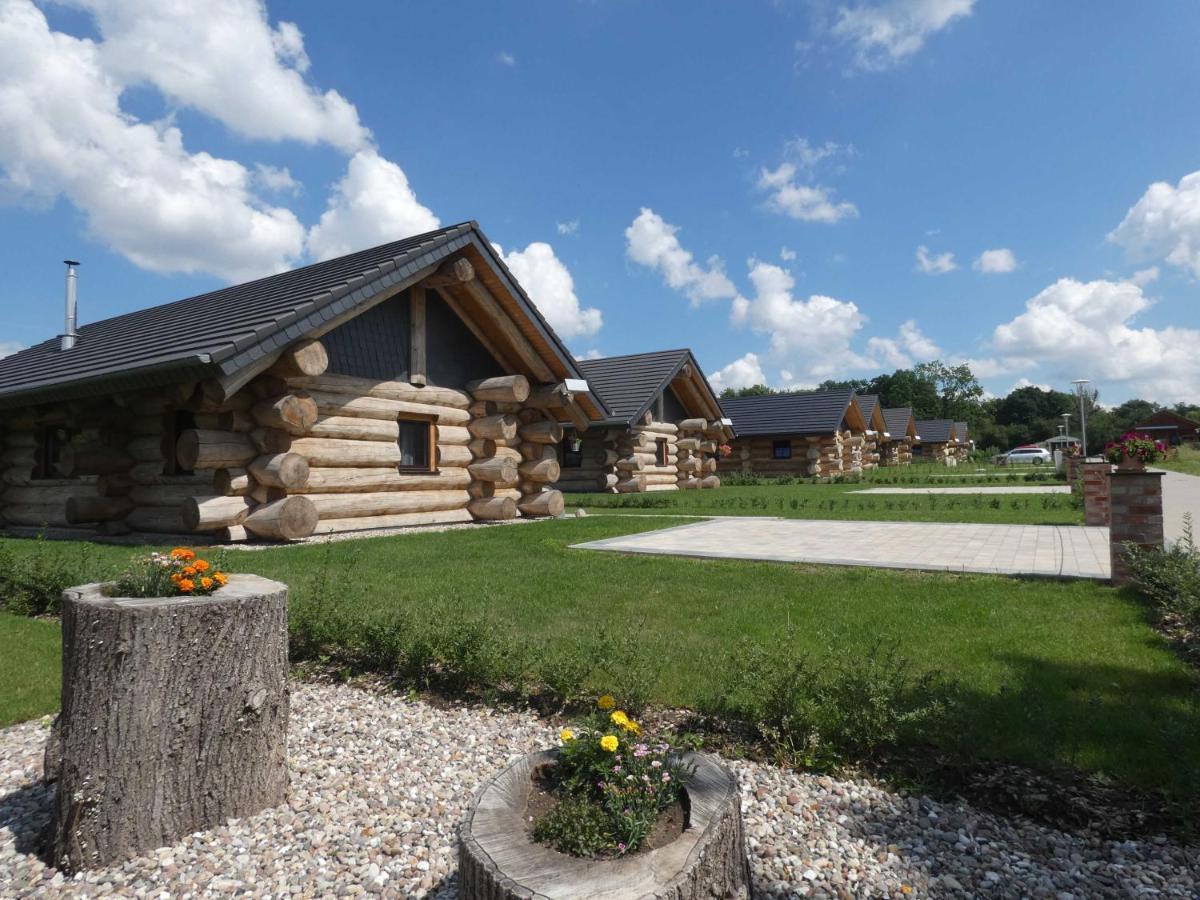 Naturstammhaus Tollensesee Groß Nemerow Exterior foto